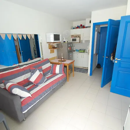 2p En Centre-ville De Avec Terrasse Et Parking - Fr-1-196-280 Мантон