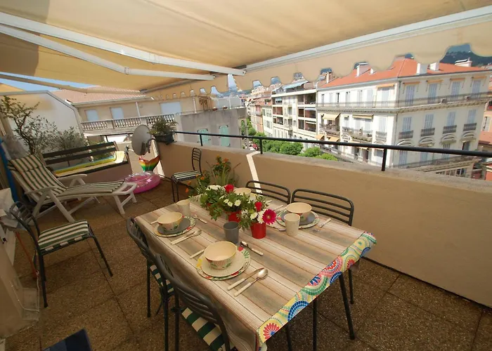 2p En Centre-ville De Avec Terrasse Et Parking - Fr-1-196-280 Apartment Menton
