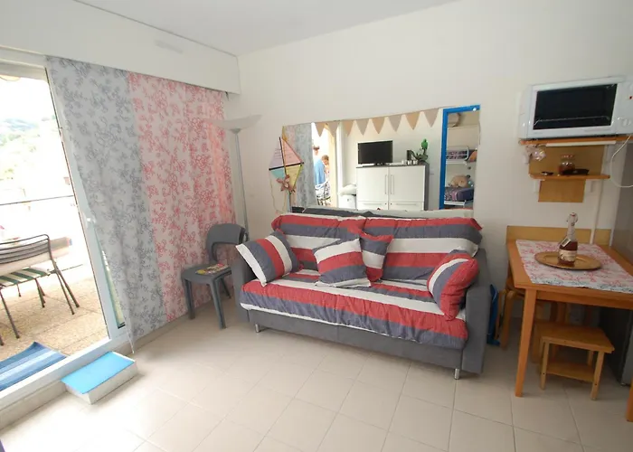 דירה 2p En Centre-ville De Avec Terrasse Et Parking - Fr-1-196-280 מנטון